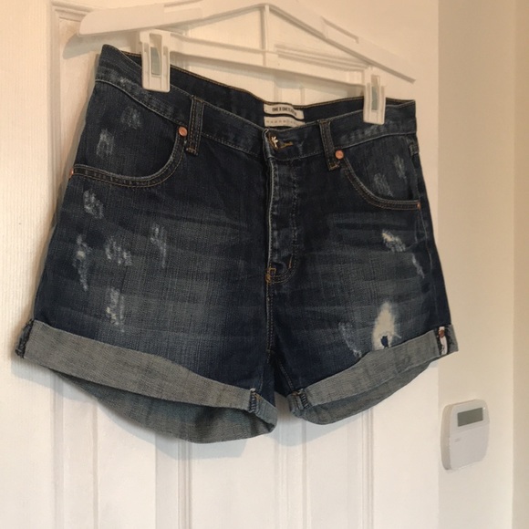 One Teaspoon Distressed Jean Shorts - Picture 3 of 3